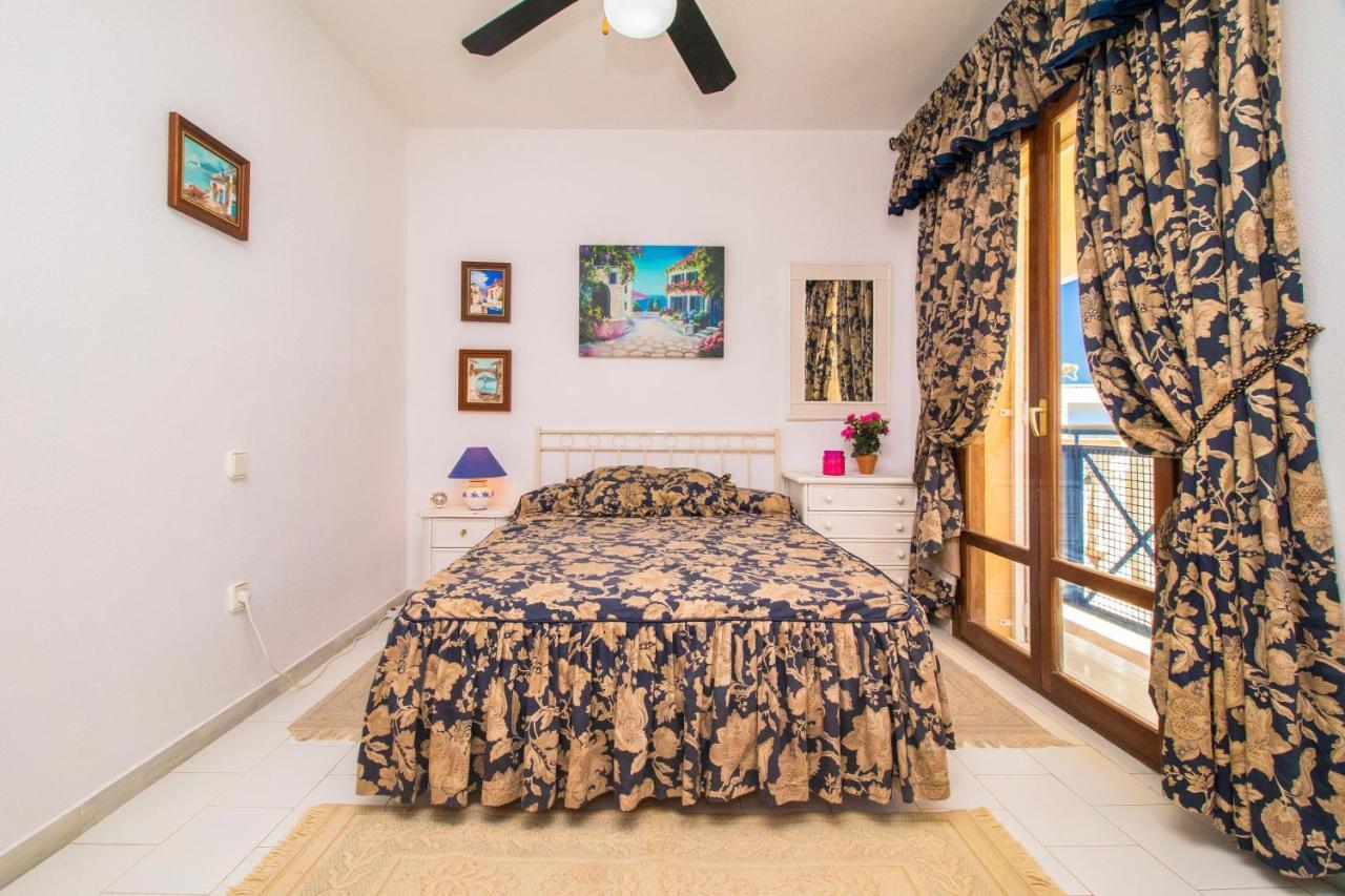 Nice House With Tennis Court,Sports And Playground Torrevieja Esterno foto
