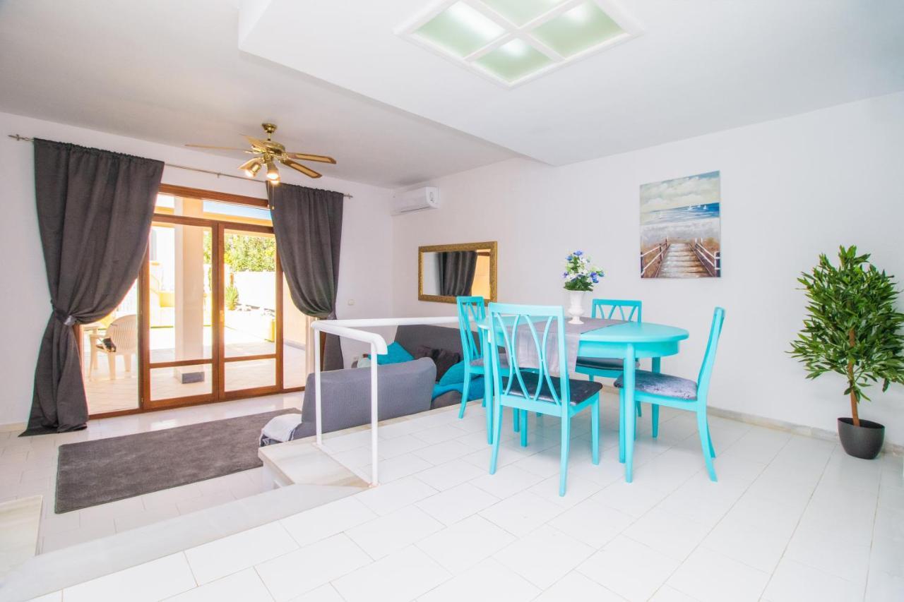 Nice House With Tennis Court,Sports And Playground Torrevieja Esterno foto