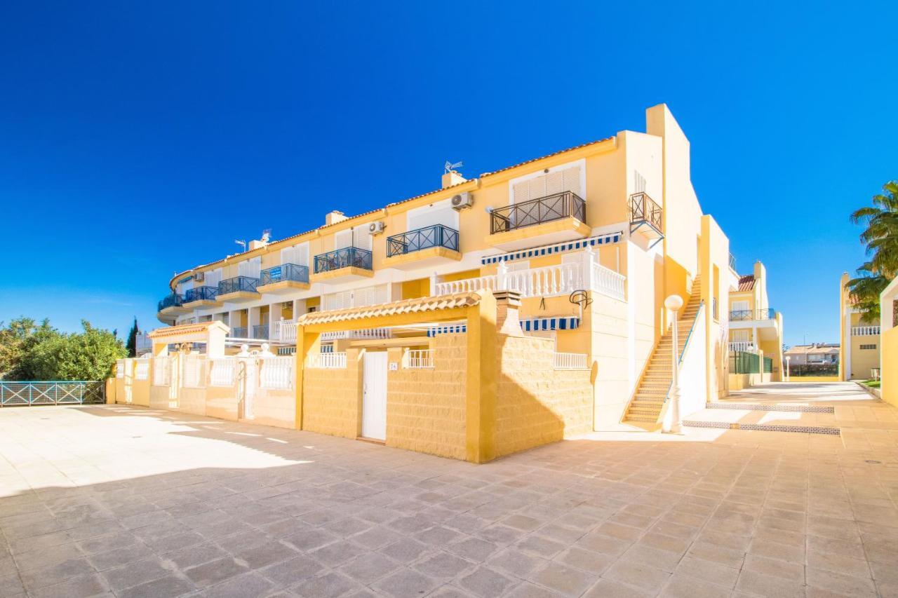 Nice House With Tennis Court,Sports And Playground Torrevieja Esterno foto