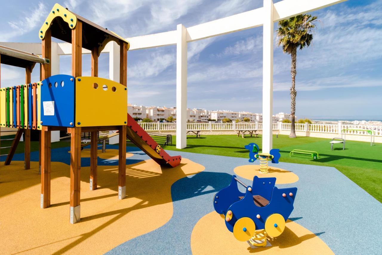 Nice House With Tennis Court,Sports And Playground Torrevieja Esterno foto
