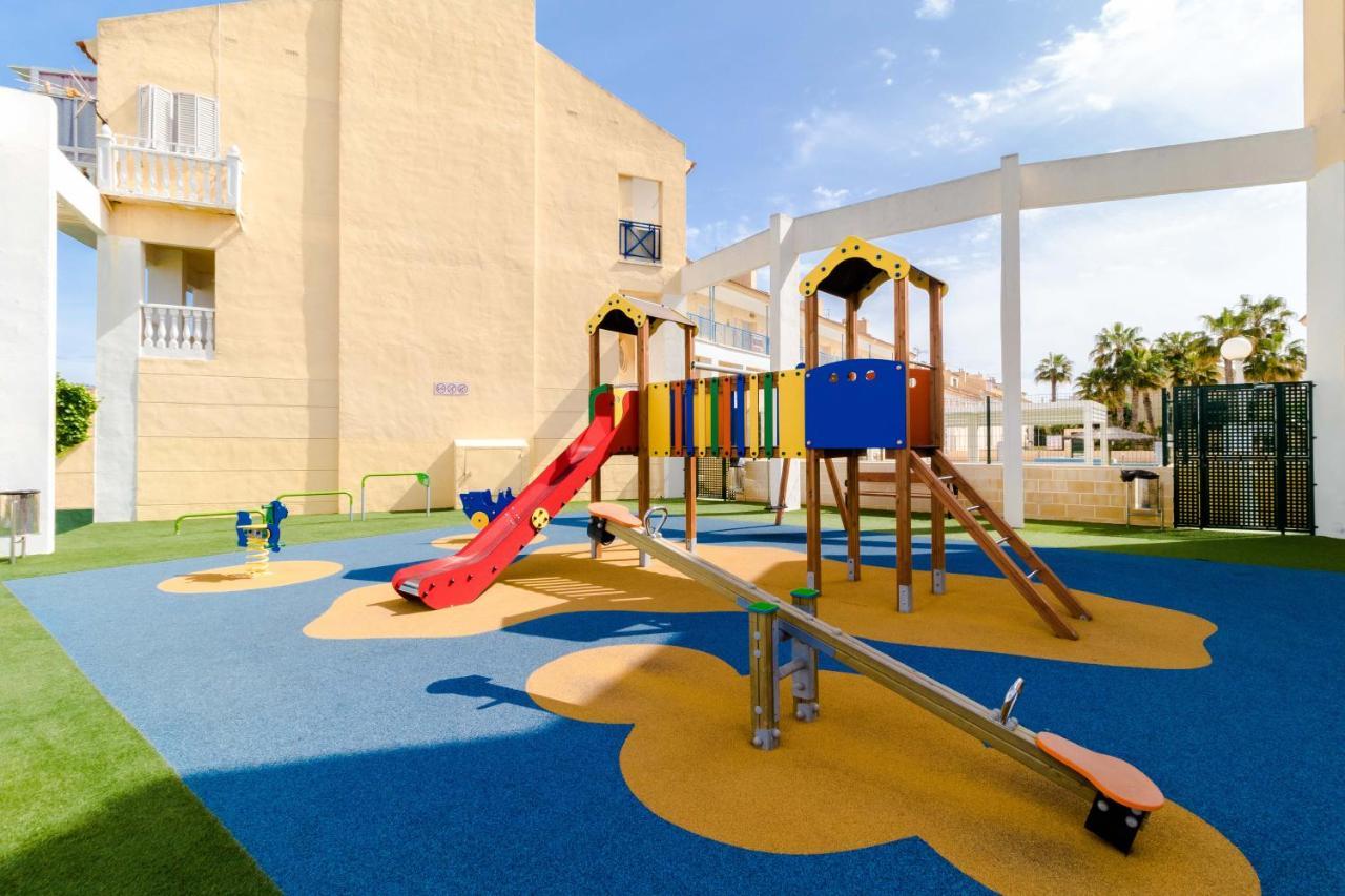 Nice House With Tennis Court,Sports And Playground Torrevieja Esterno foto
