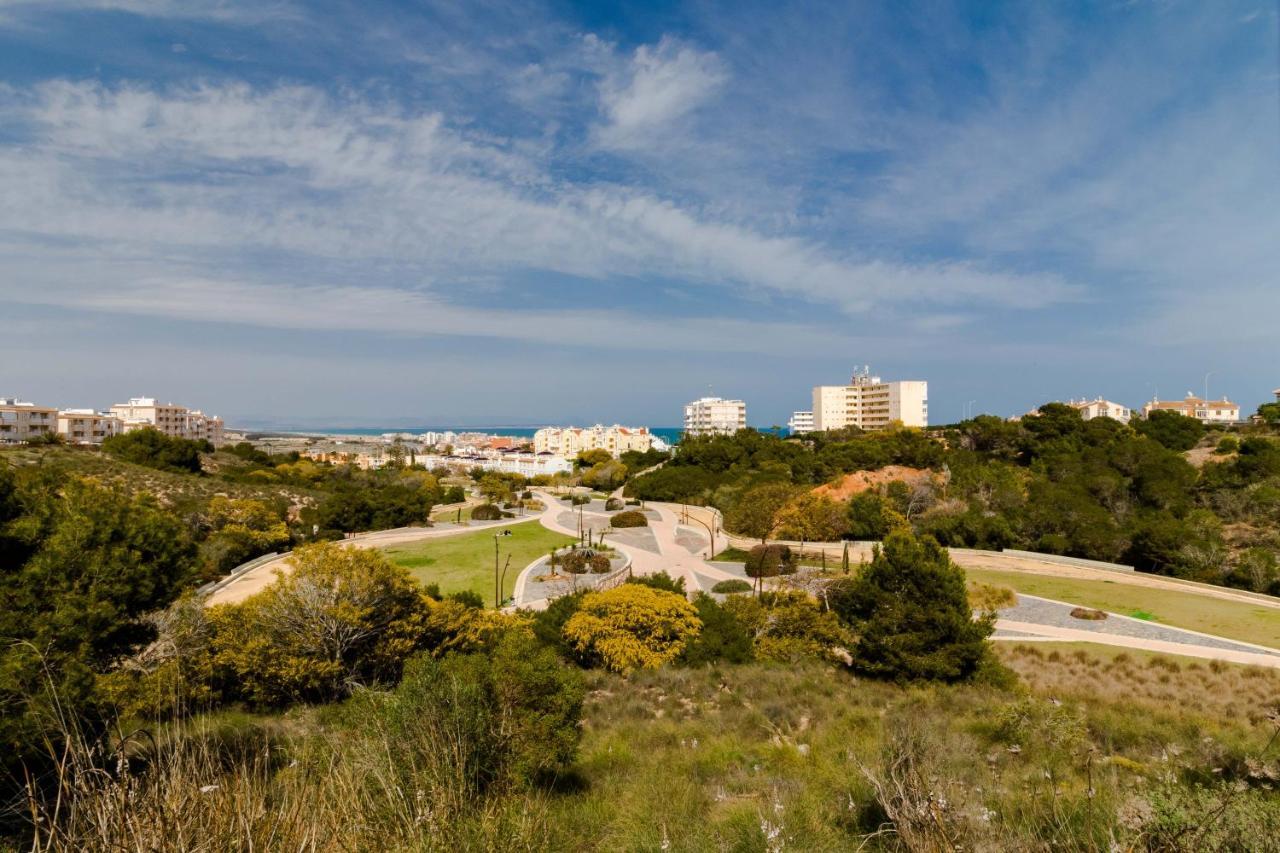 Nice House With Tennis Court,Sports And Playground Torrevieja Esterno foto
